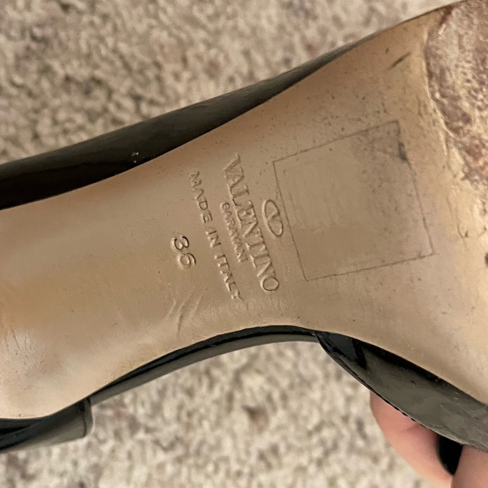 Valentino Garavani Shoes Valentino Bow Pumps Color black - Picture 3 of 7